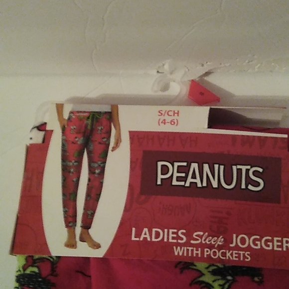 Woman's Sleep Joggers with pockets - Picture 3 of 4